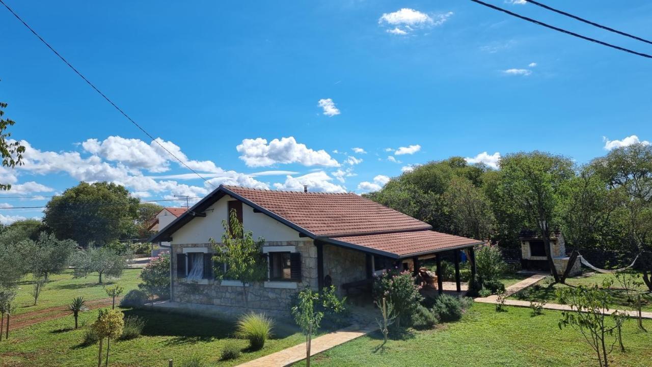 Villa Stone Medal Drniš Εξωτερικό φωτογραφία